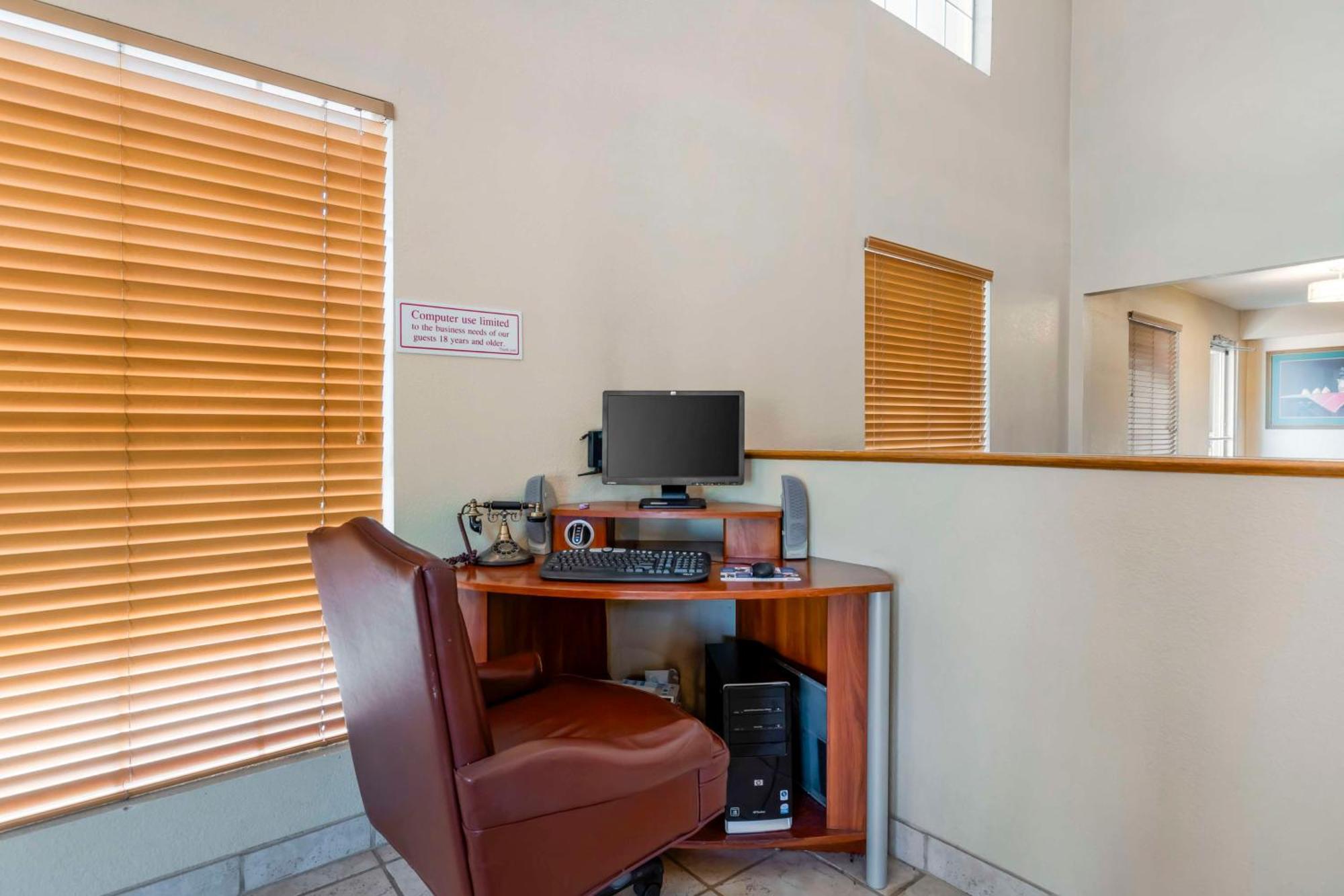 Best Western Executive Inn Hallettsville Ngoại thất bức ảnh