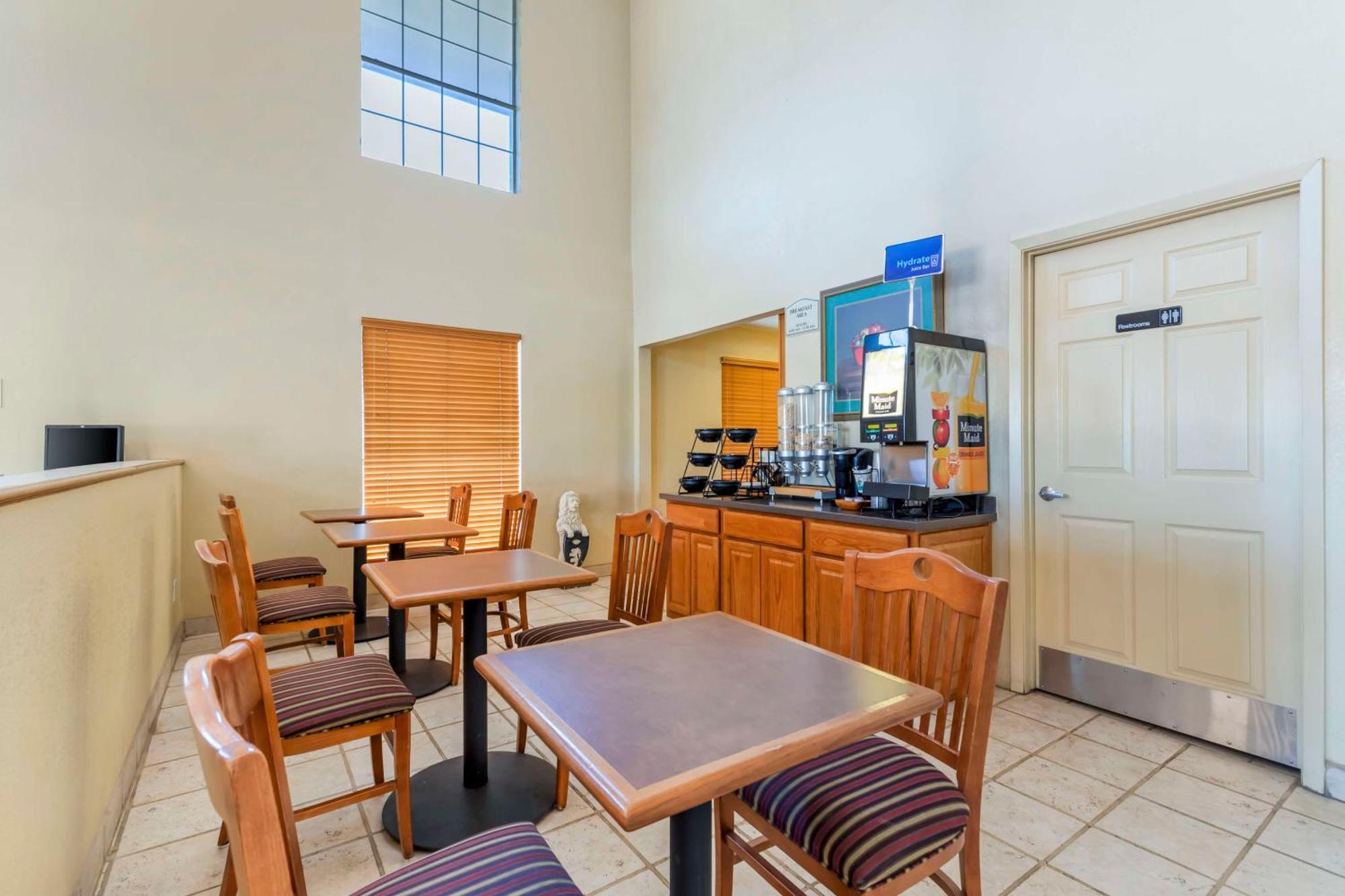 Best Western Executive Inn Hallettsville Ngoại thất bức ảnh