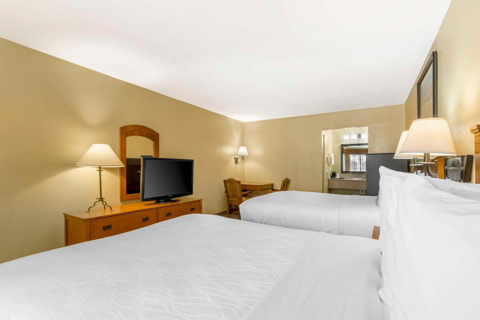 Best Western Executive Inn Hallettsville Ngoại thất bức ảnh